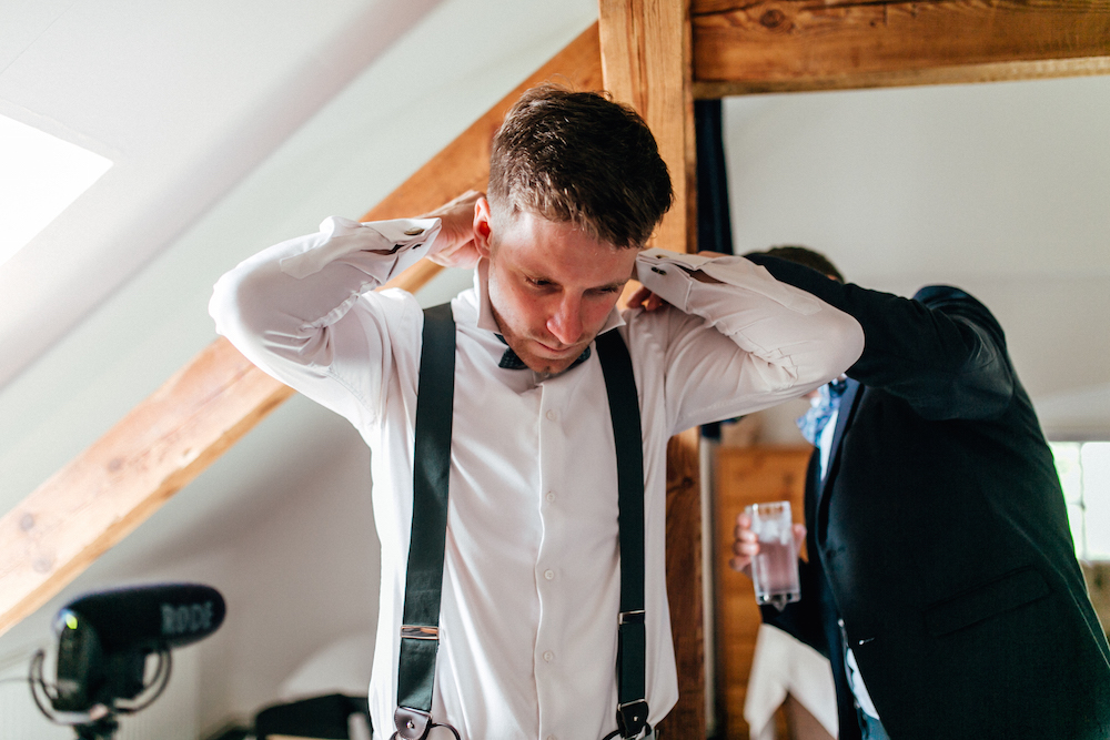 Getting Ready Hochzeit Bräutigam