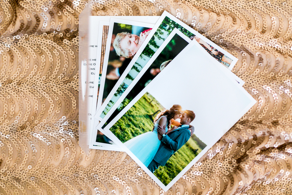 DIY Hochzeitsdankeskarten mit Fotos Herz gestanzt
