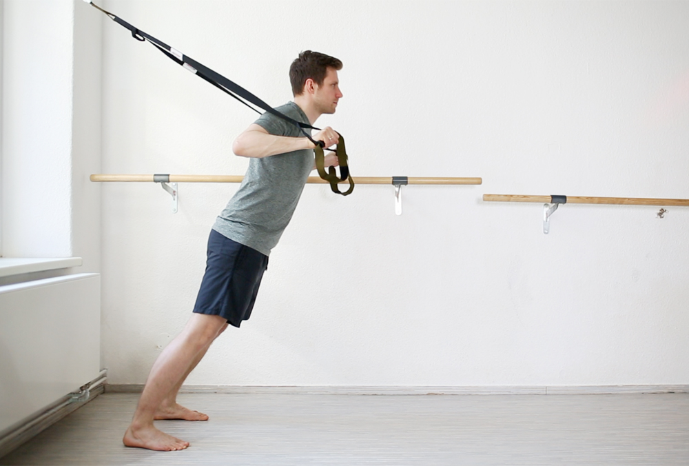 Brusttraining mit dem Schlingentrainer