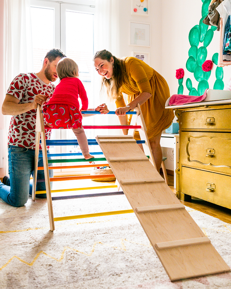 Vertrauen in Kinder haben Pikler Dreieck Spielspecht